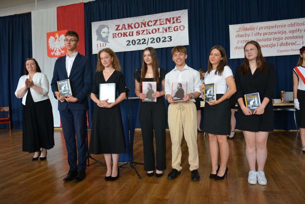 zakonczenie5.jpg (101 KB)